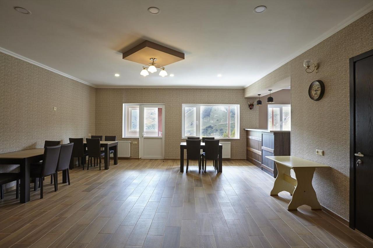 White House Gudauri Hotel ภายนอก รูปภาพ